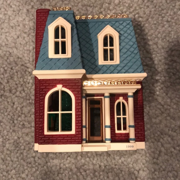 Hallmark “House on Holly Lane” Ornament - Picture 2 of 3